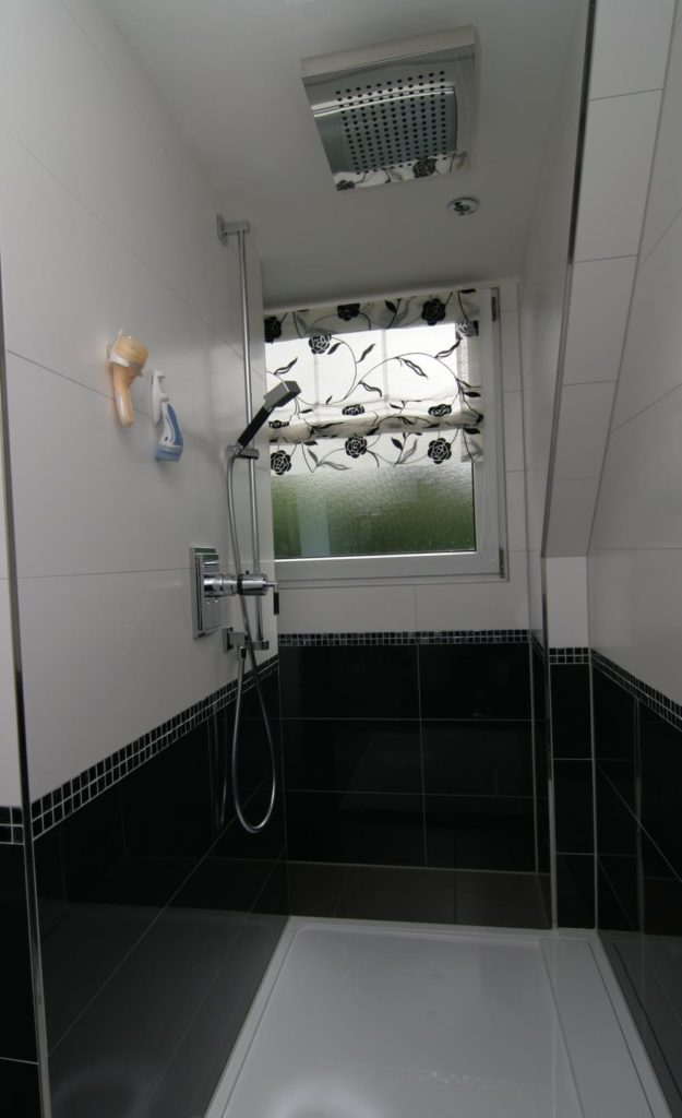 Modern saniertes Bad in Düsseldorf